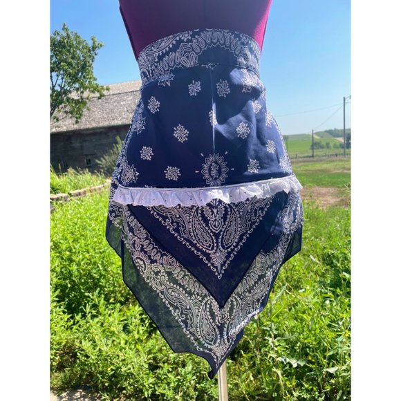 Vintage Blue Bandanna Half Apron Western Farmhouse - Picture 16 of 16